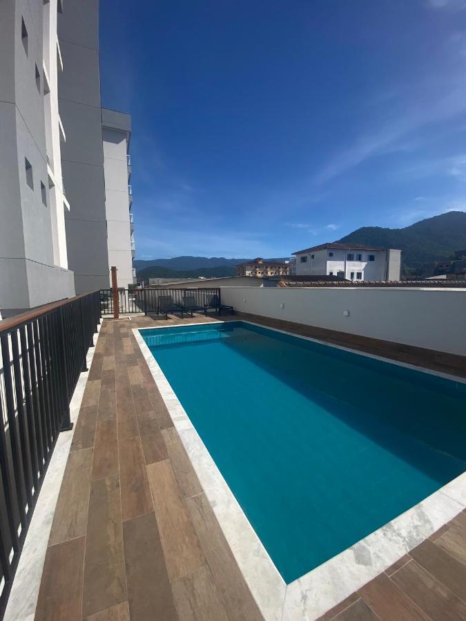 Ap No Centro Piscina E Churras Убатуба Екстериор снимка